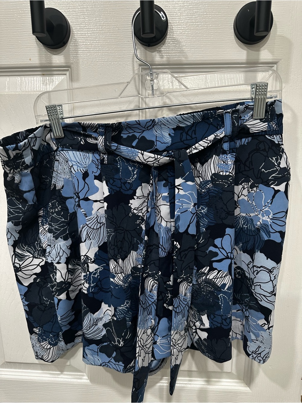 High-Waist Floral Paperbag Shorts in Blue
